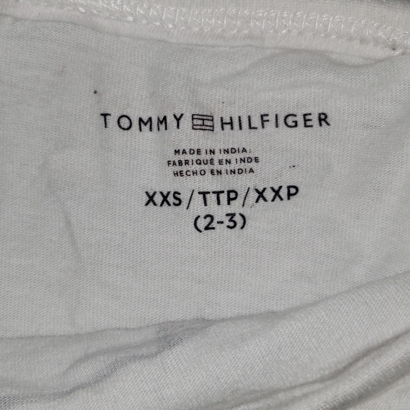 Tommy Hilfiger 2-Piece Set- Size 2T-3T - Picture 4 of 5